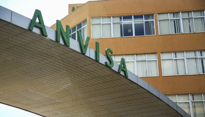 Anvisa determina recolhimento de lote da água mineral Crystal sem gás